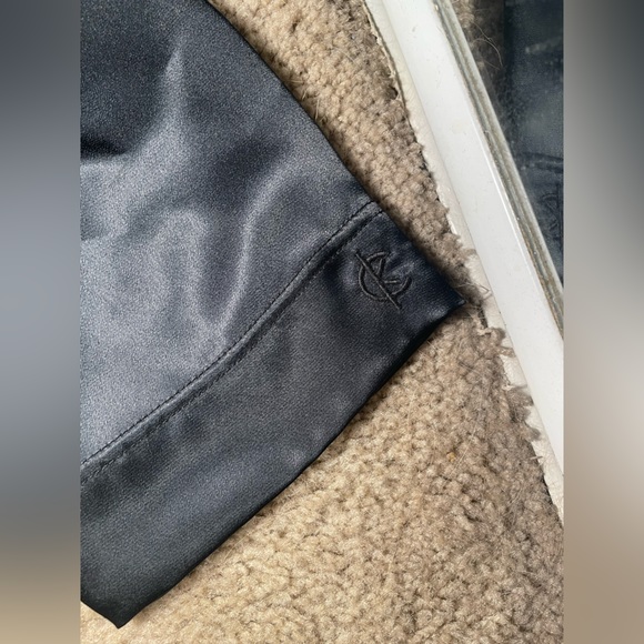 Calvin Klein 🖤🖤 Vintage black satin blouse NWOT - Picture 3 of 6